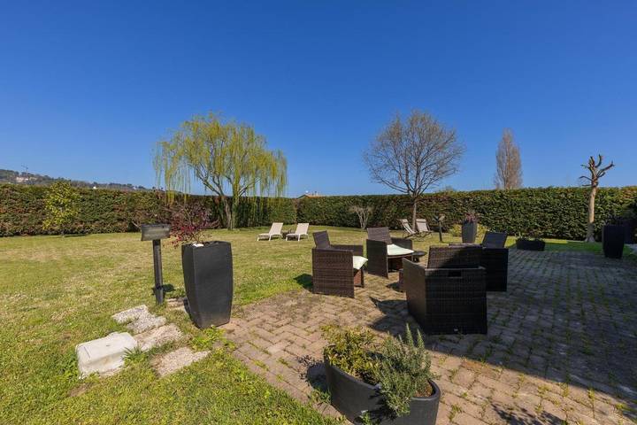 Ferienhaus für 8 Personen, mit Ausblick und Pool sowie Garten in Rimini - 3