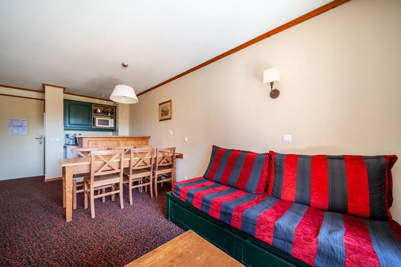 Entire apartment, 2 Room Apartment 7 People - Budget in La Salle-les-Alpes, Serre Chevalier