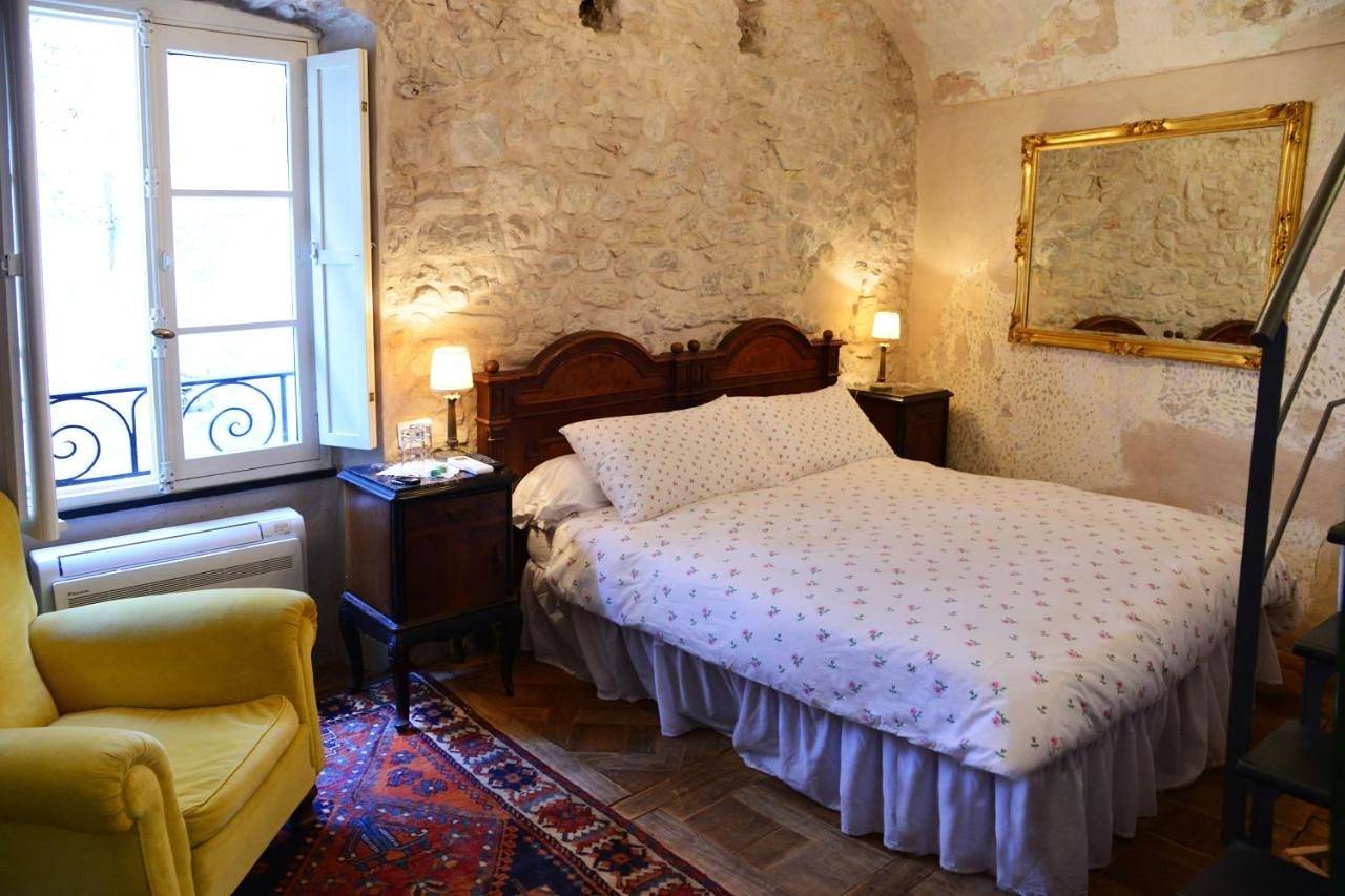 La Terrazza di Vico Olivi B&B in Ventimiglia (Ville), Région de Vintimille