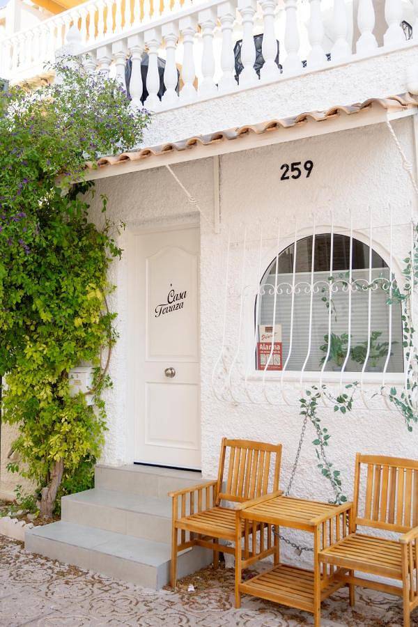 Fewoamann Ferienhaus Mil Palmeras - 2 Min zum Strand & Meerblick in Pilar de la Horadada, Costa Blanca