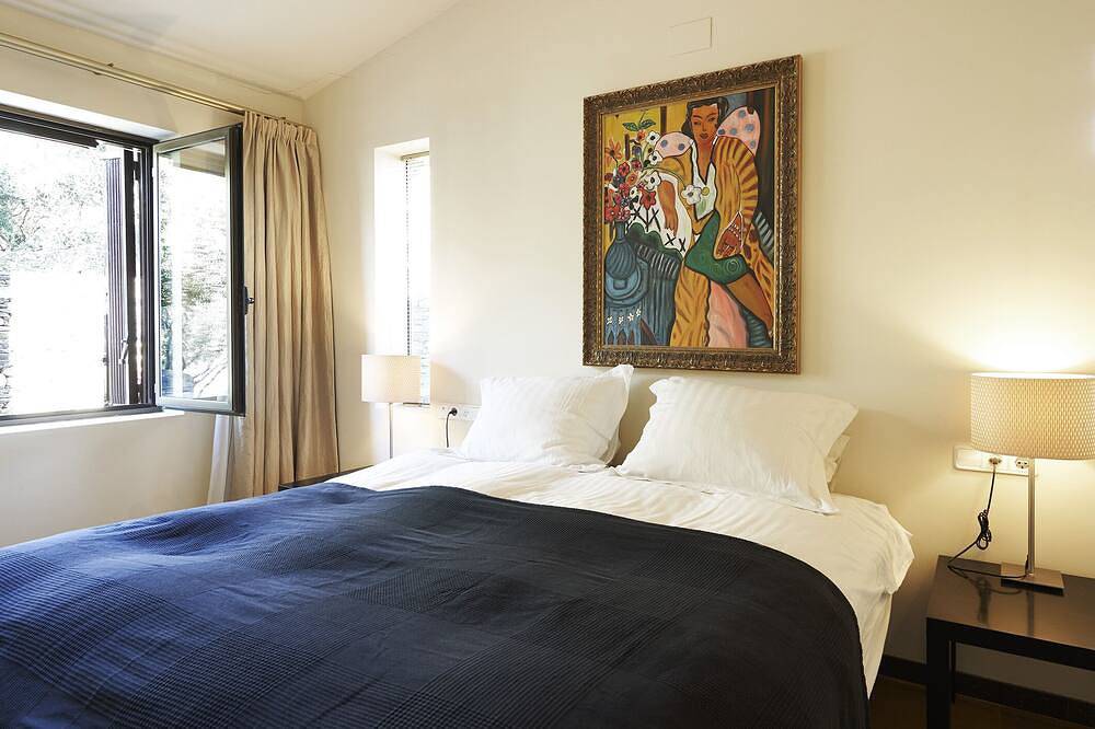 Spacious, luxury villa with sea views and private pool, within walking distance of the village in Cadaques, Cap de Creus Natural Park