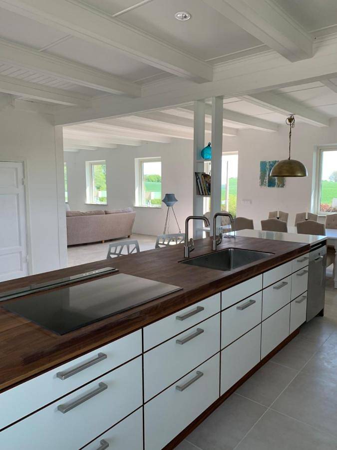 Villa für 9 Personen, mit Terrasse und Garten sowie Pool und Ausblick in Schweden - 3