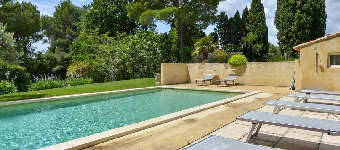 Location de vacances pour 2 personnes, avec jardin ainsi que piscine et vue à Saint-Hippolyte-le-Graveyron - 2