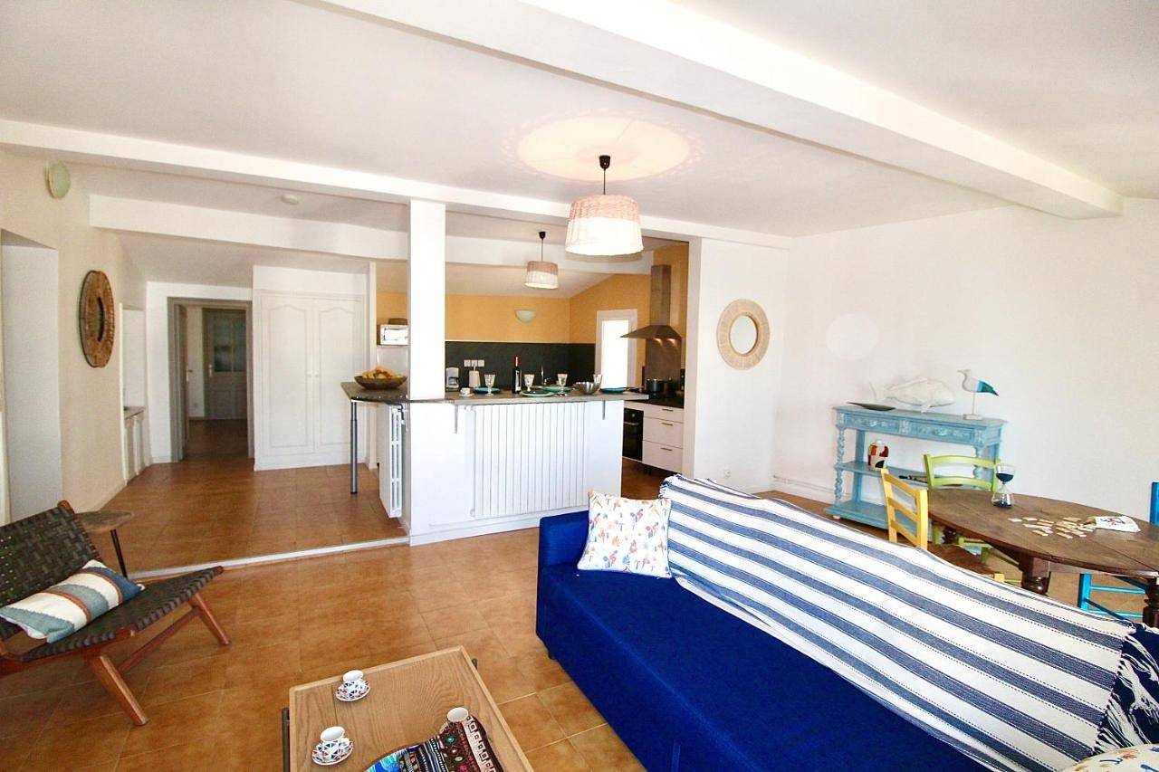Appartement entier, Grand appartement avec vue sur quai in Sète, Côte méditerranéenne (France)