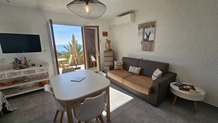 Gîte pour 4 personnes, avec piscine et terrasse, adapté aux familles à Sari-Solenzara - 4