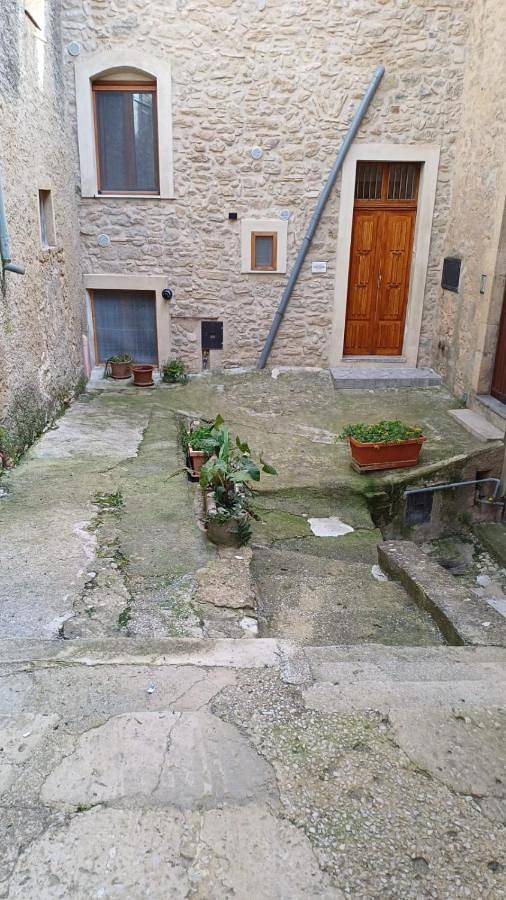Appartamento intero, Casa Vacanze Cortile Alberghi in Gangi, Provincia di Palermo