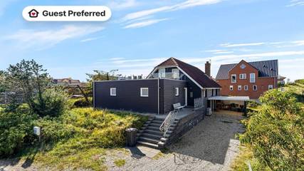 Ferienhaus für 9 Personen, mit Sauna und Terrasse sowie Whirlpool in Nymindegab