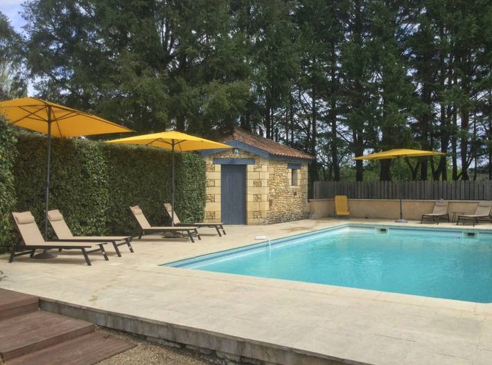 Gîte pour 2 personnes, avec terrasse ainsi que jardin et piscine à Sainte-Alvère - 3