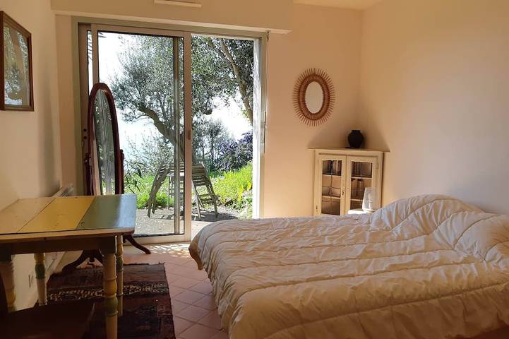 Location de vacances pour 9 personnes, avec terrasse et jardin dans Plage de Port-Mabo - 2