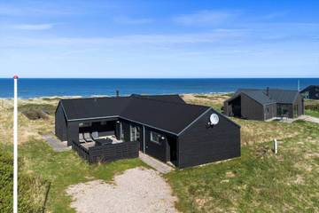 Ferienhaus mit Meerblick für 8 Personen, mit Terrasse in Grønhøj Strand