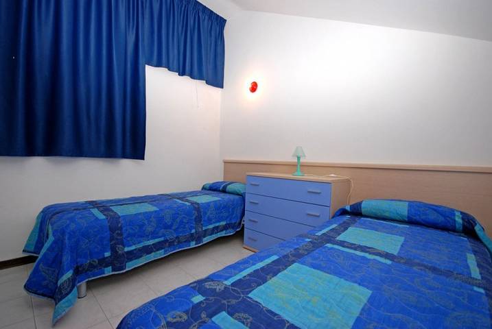 Ferienhaus für 9 Personen, mit Balkon und Pool sowie Garten, kinderfreundlich an der Adriatisches Meer - 4