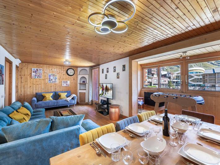 Chalet pour 9 personnes, avec balcon à Val Thorens