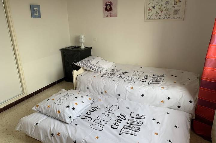 Location de vacances pour 6 personnes, avec jardin et terrasse à Saint-Sauveur-de-Cruzières - 4