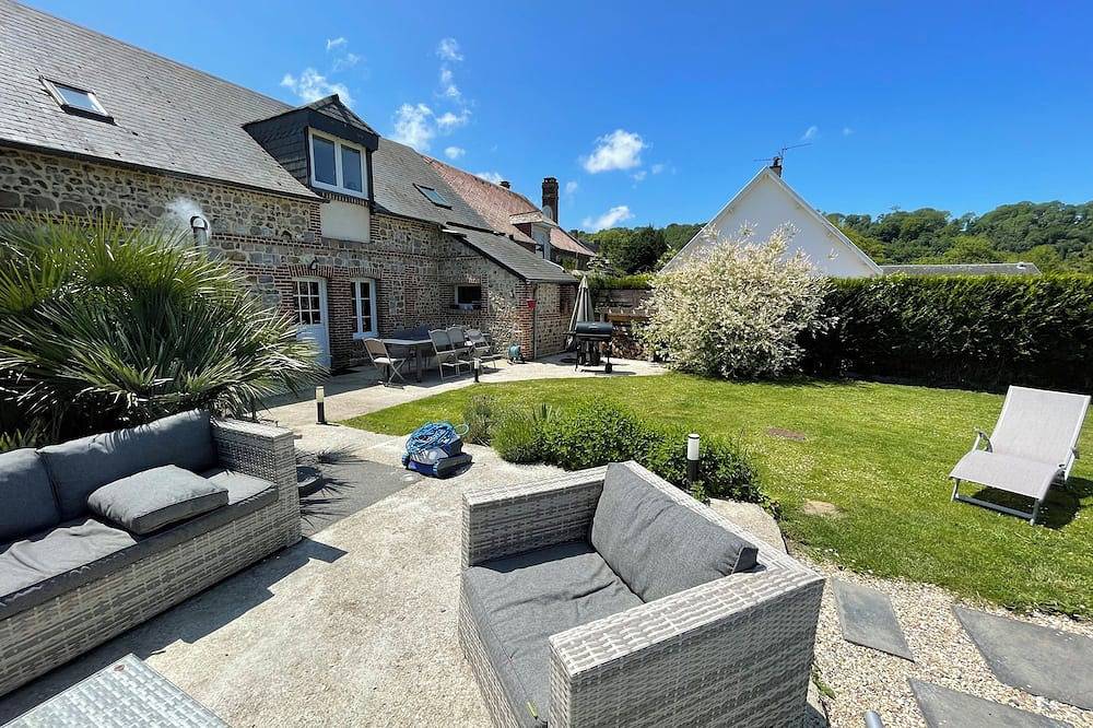 Large Normandy seaside house with heated pool and Nordic bath in Vittefleur, Dieppe und Umgebung
