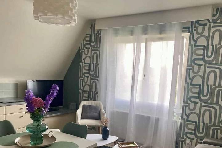 Apartamento de vacaciones para 6 personas, con jardín además de jacuzzi y terraza - 1