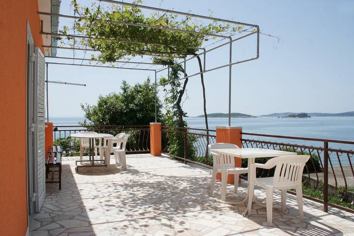 Ferienwohnung für 7 Personen, mit Balkon/Terrasse in Orebic
