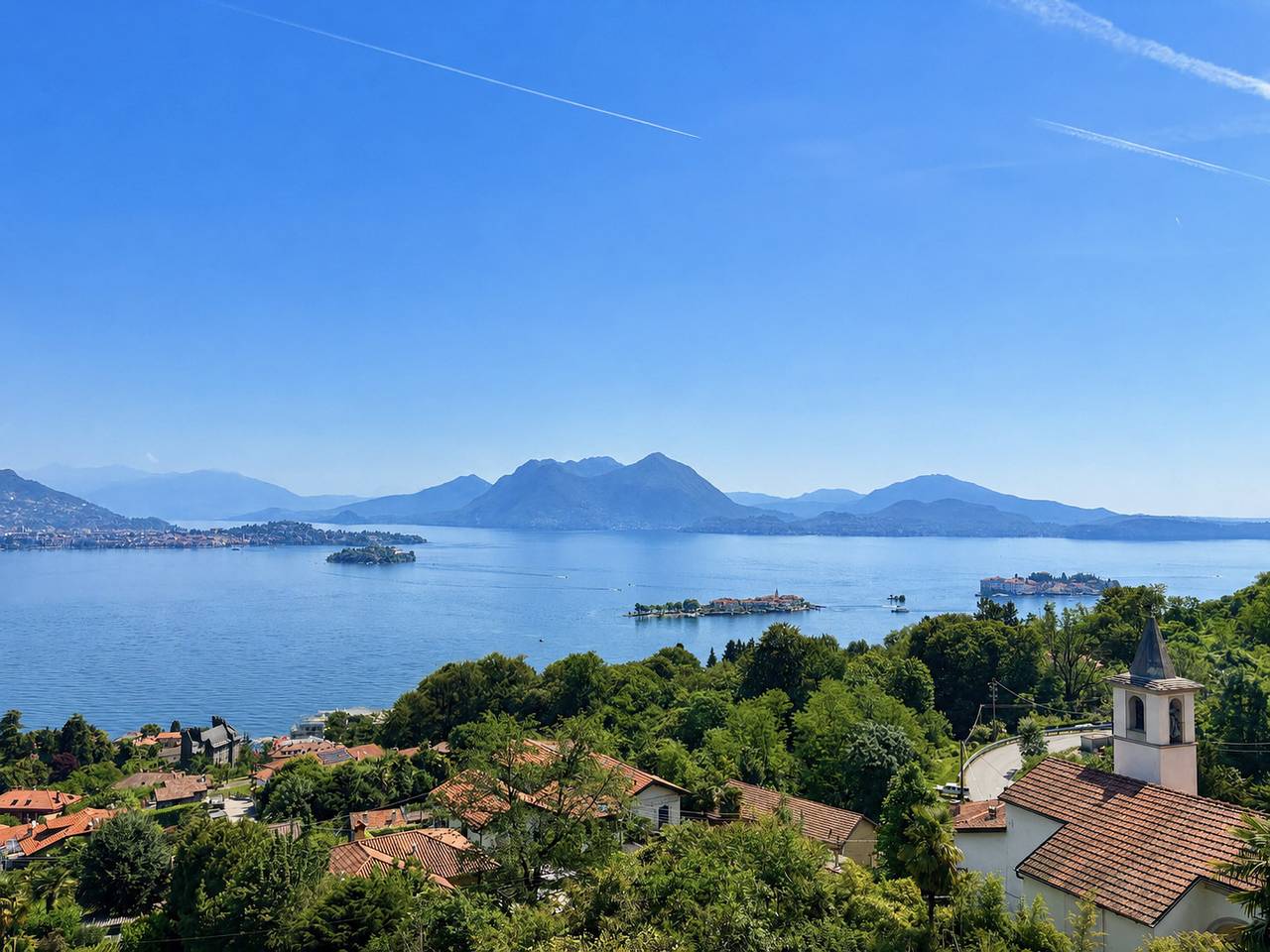 Appartement entier, Appartement de vacances pour 2 personnes avec vue in Baveno, Comune di Baveno