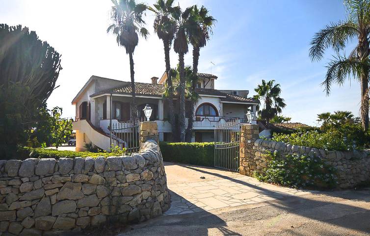 Casa vacanza per 11 persone, con piscina e terrazza nonché giardino - 1