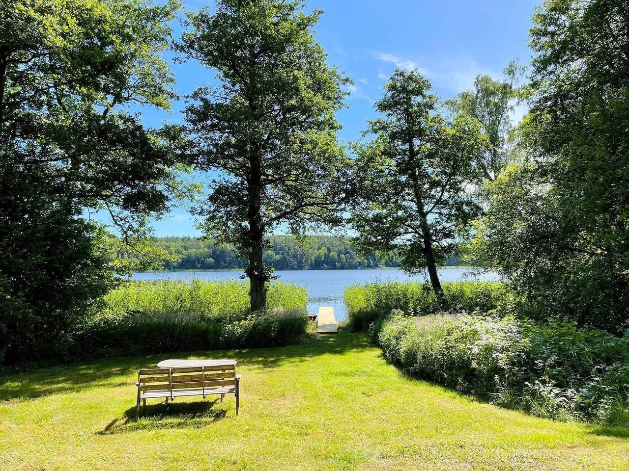 Hütte am See in Sollentuna in Upplands Väsby, Schwedische Ostsee