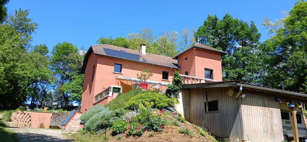 Location de vacances pour 2 personnes, avec Jacuzzi et Terrasse ainsi que Jardin et Piscine à Saint-Hilaire-de-la-Côte - 4