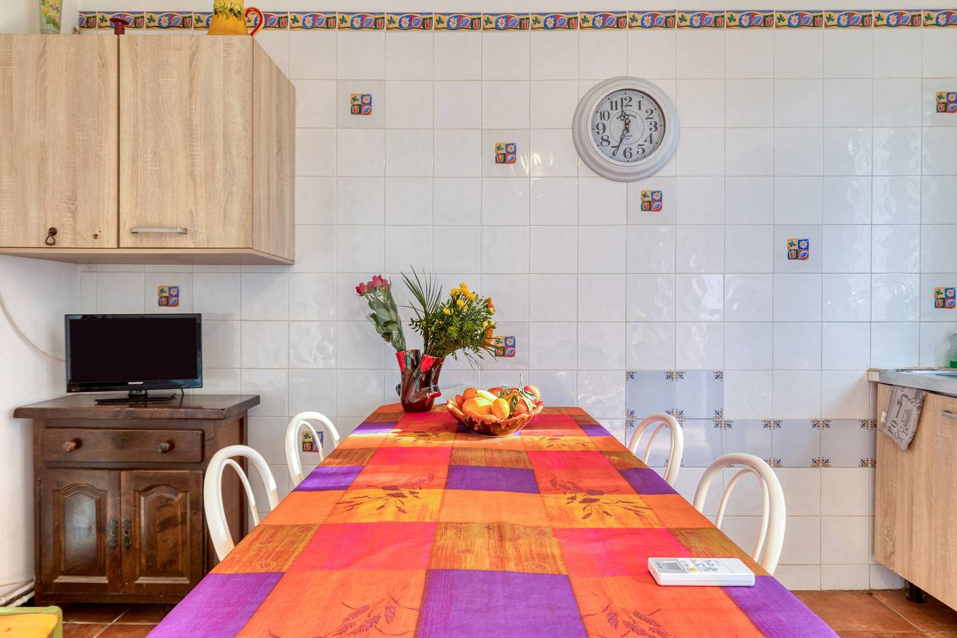 Ganze Wohnung, L'Aigrette – Apartment mit privatem Garten und Wlan, in der Nähe von Stränden und Stadtzentrum in Saintes-Maries-de-la-Mer, Mittelmeerküste (Frankreich)