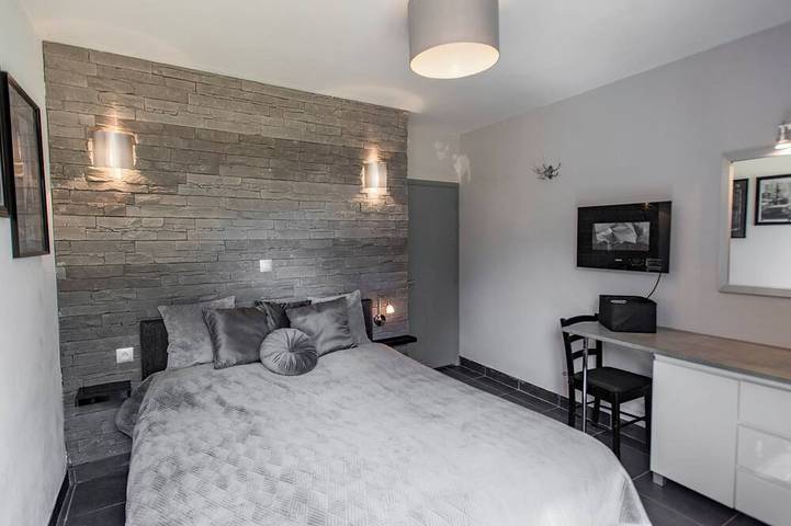 Location de vacances pour 6 personnes, avec jardin à Mazeyrolles - 2