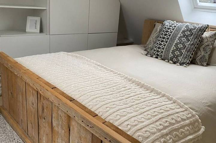 Cosy romantic little house between Ghent Antwerp Brugge and Brussels in Lokeren, Ostflandern