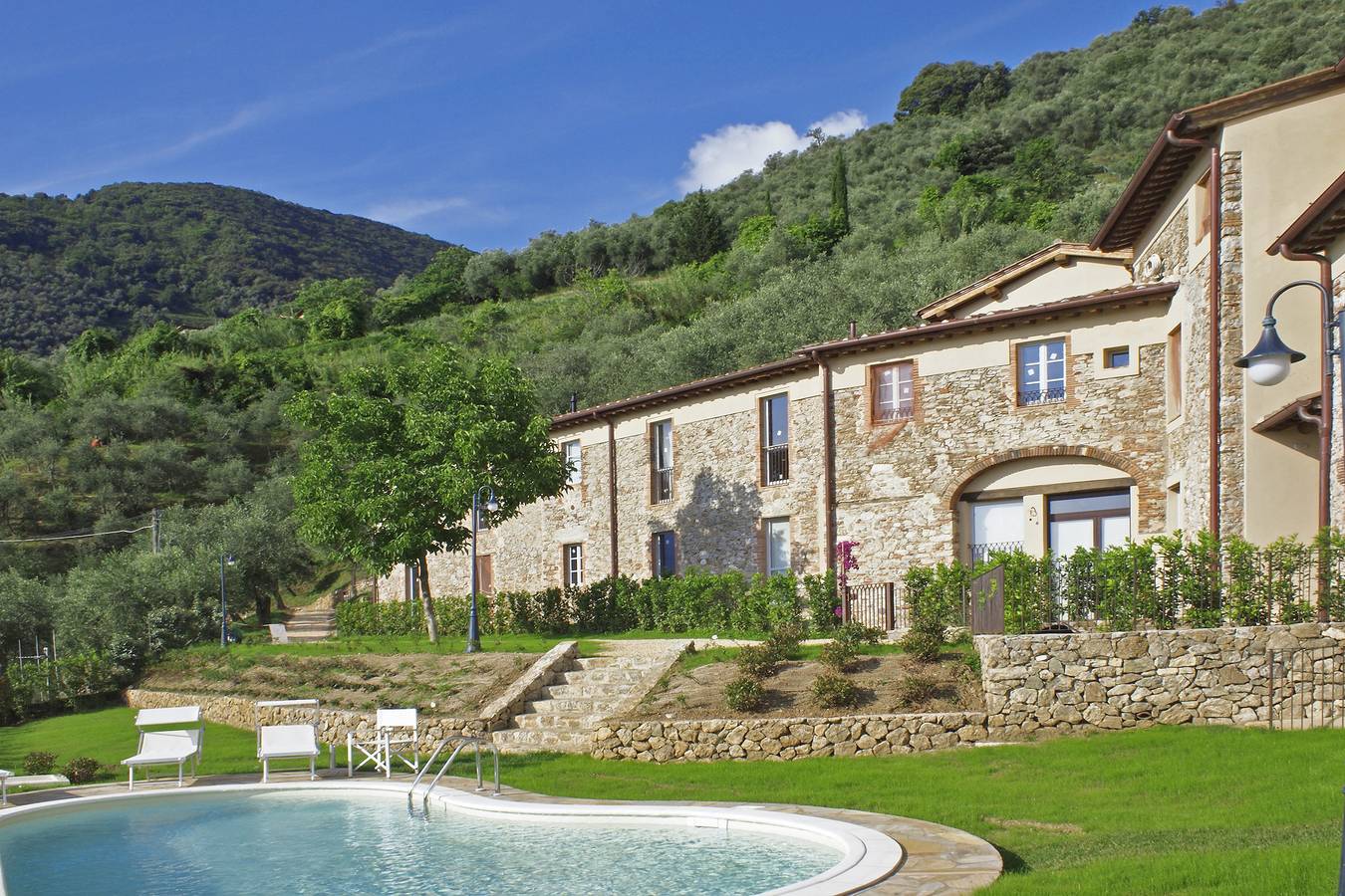 Entire apartment, Tiglio Grillo in Camaiore, Italian Riviera