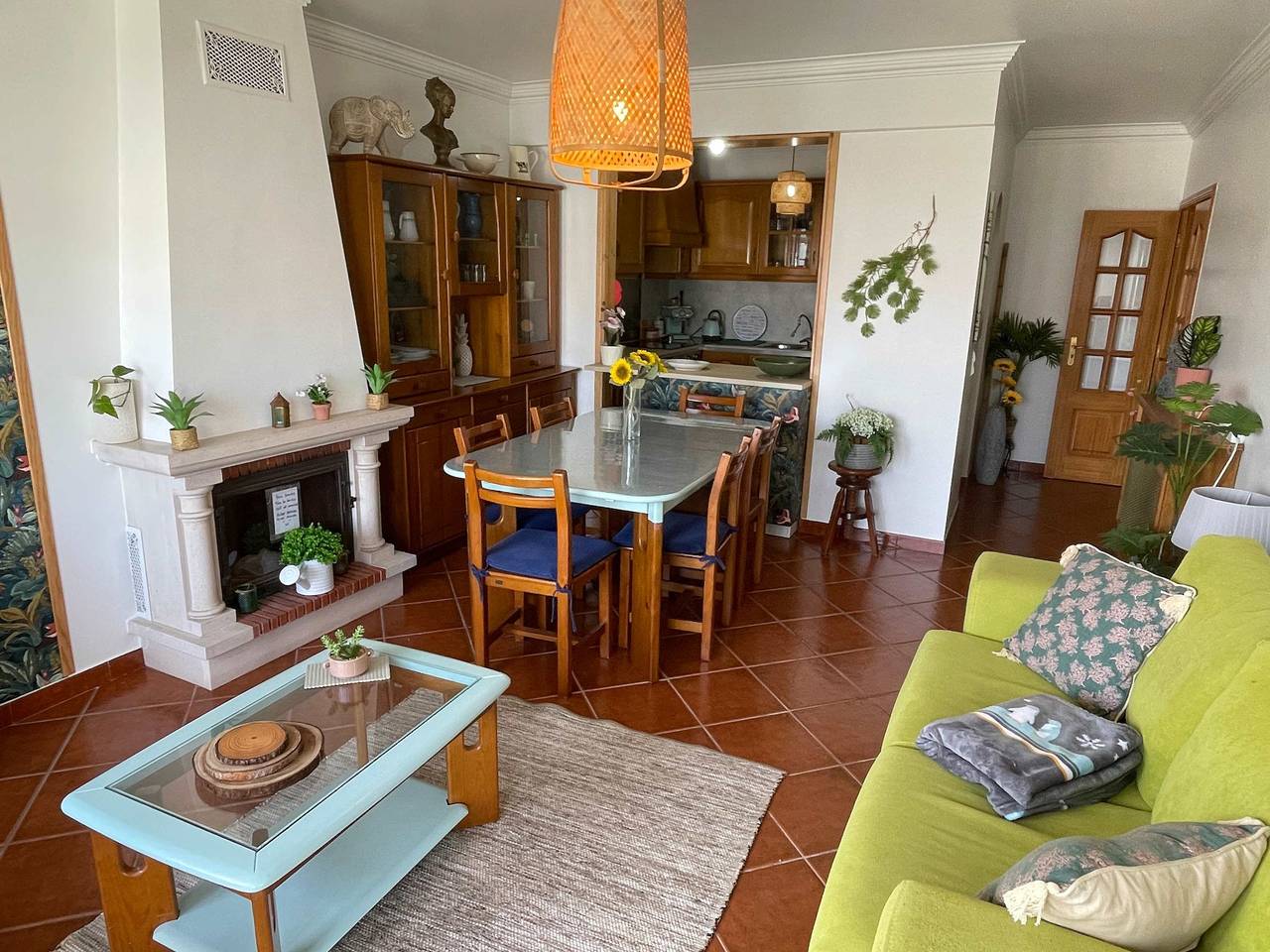 Apartamento inteiro, Casa Manu - Beach Apartment in Praia da Areia Branca, Lourinhã