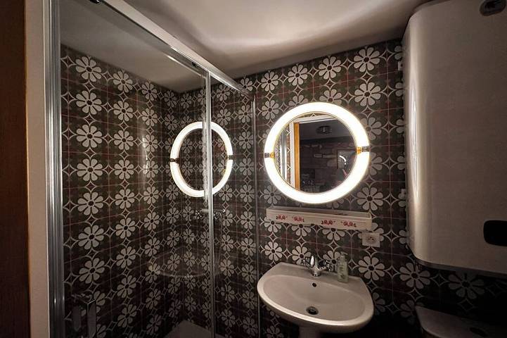 Location de vacances pour 4 personnes, avec terrasse et jardin à Collonges-la-Rouge - 4