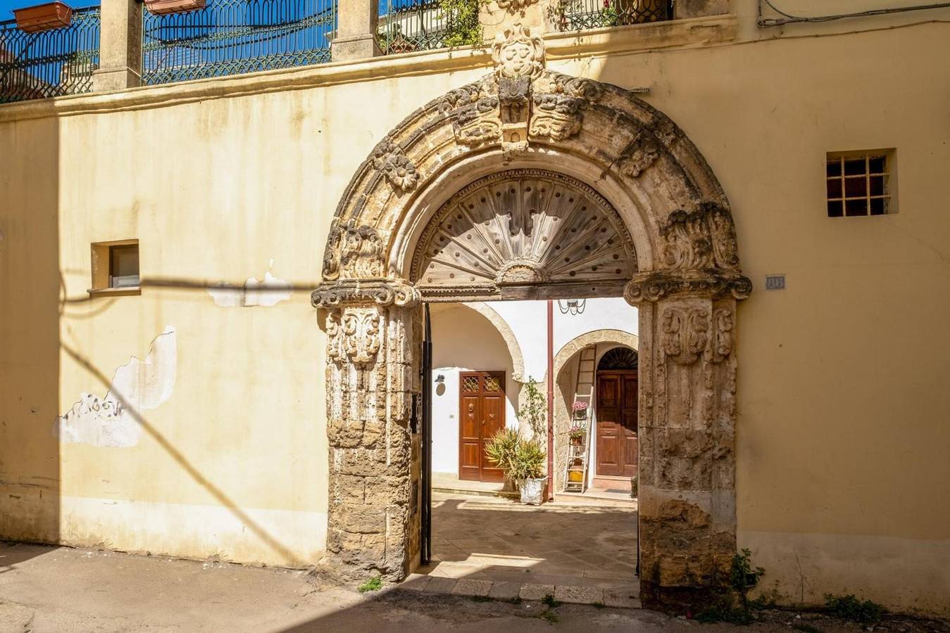 Appartement entier, Appartement « Dimora Egilò - Solarium » avec terrasse partagée, Wi-Fi et climatisation in Nardò, Nardò (commune)