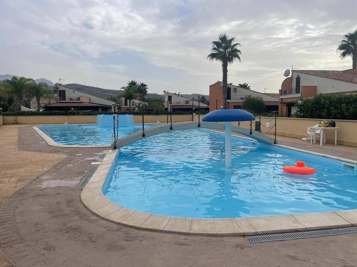 Three-Bedroom Villa in Spiaggia (Campofelice di Roccella), Campofelice di Roccella