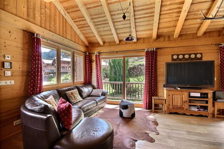 Chalet für 14 Personen, mit Terrasse und Garten in Haute-Savoie - 2