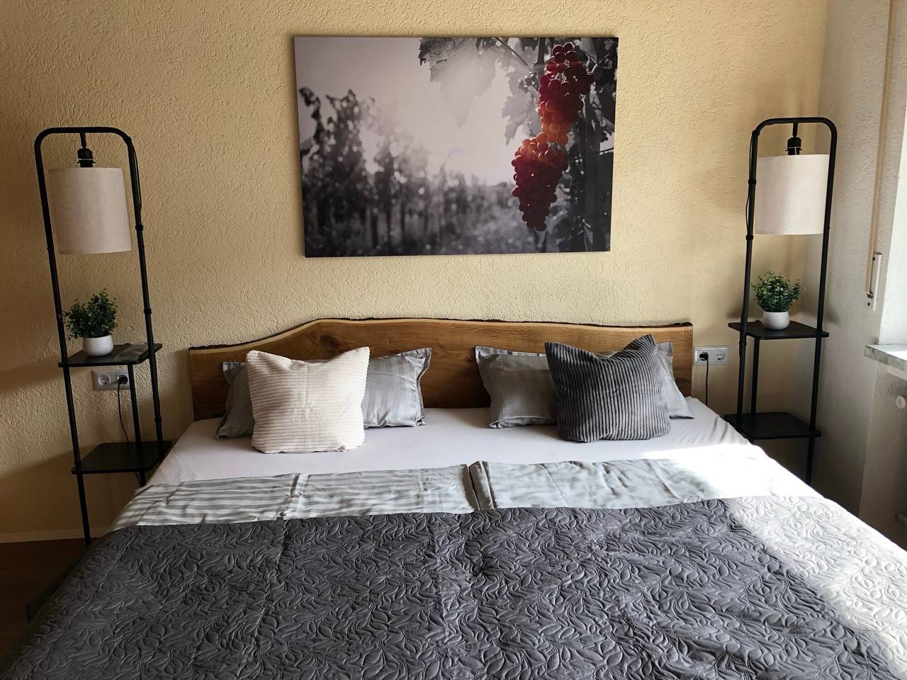 Zimmer 2D, 2. Og Mosellücke mit Gemeinschaftsgarten, Balkon und Wlan in Klotten, Cochem-Zell