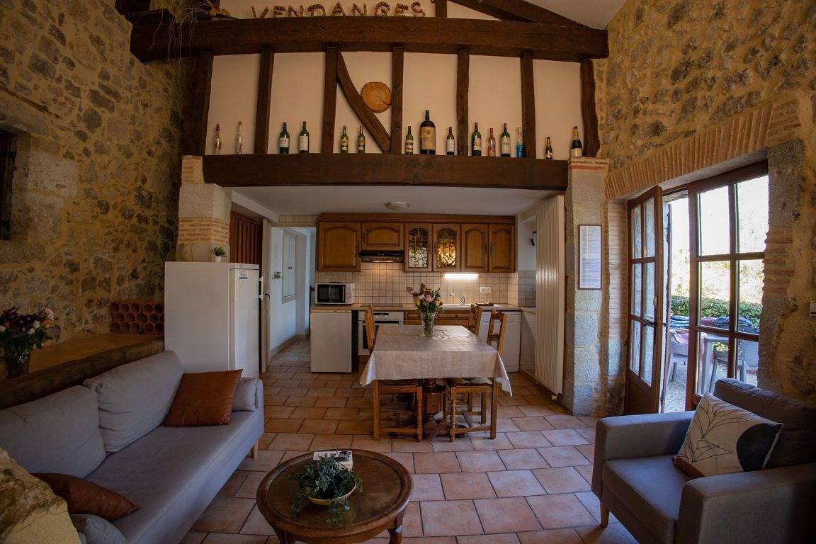 Gîtes 6 pers., Gîtes de Pehillo, lits king size, piscine & nature in Nérac, Région de Nérac