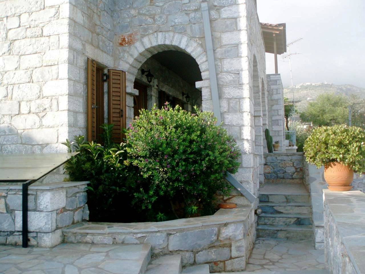 Vrahos - o Βραχοσ in Agios Nikolaos (Peloponnese), Mani Peninsula
