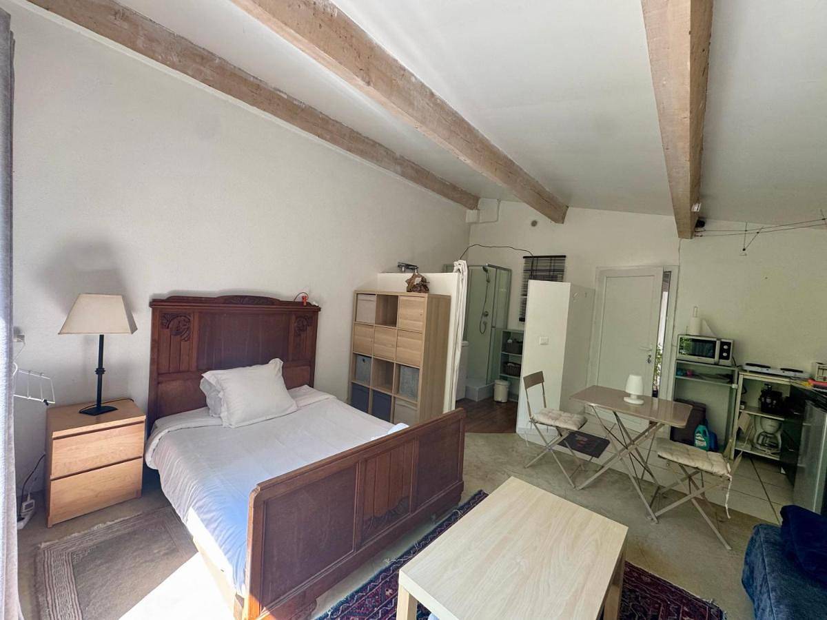 Appartement entier, Garden Studio in Le Chaffaut-Saint-Jurson, Alpes-de-Haute-Provence