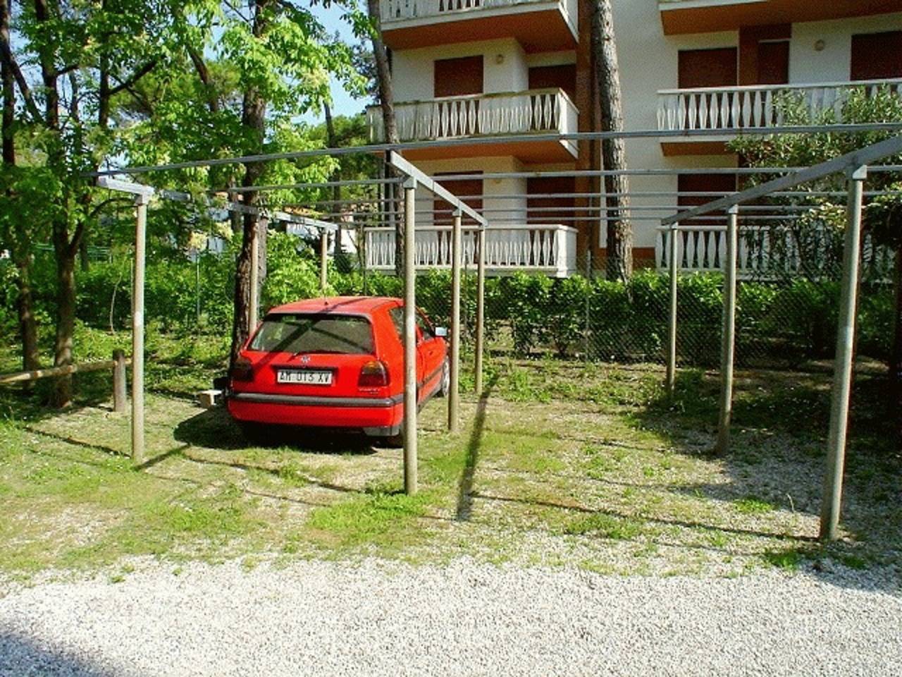 Geheel appartement, Have a nice stay in our well-equipped flat with balcony in Lignano Riviera, Lignano Sabbiadoro