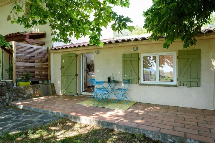 Holiday apartment for 2 people, with view and pool as well as garden - 1