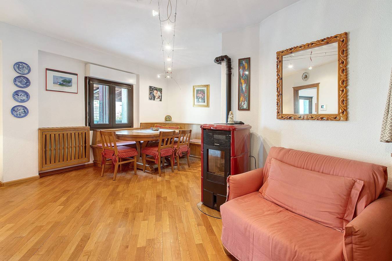 Appartamento intero, Appartamento 'Terrazza Valtellina' con Vista Montagna, Terrazza in Comune e Wi-Fi in Grosio (Borgo), Grosio