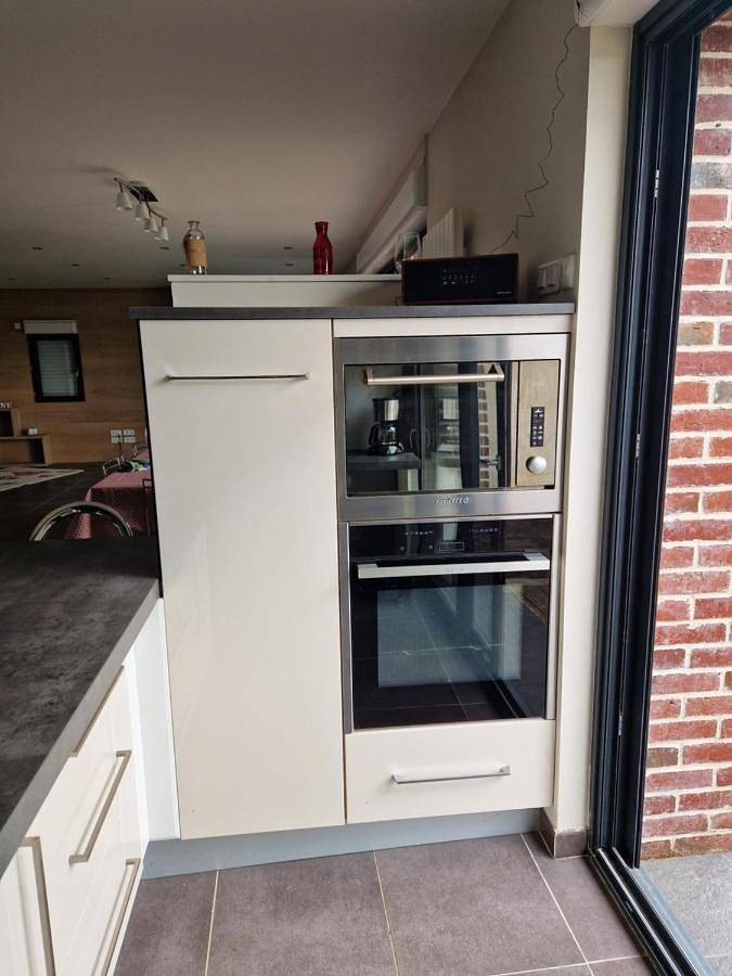 Three-Bedroom House in Tourville-les-Ifs, Région du Havre
