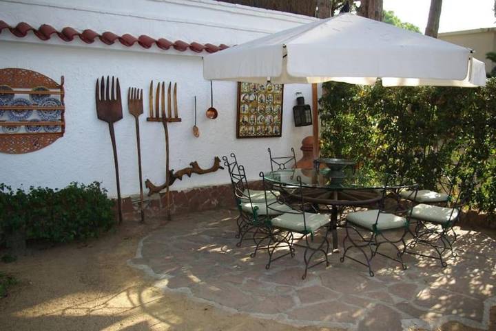 Ferienhaus für 7 Personen, mit Terrasse und Garten in Castelldefels