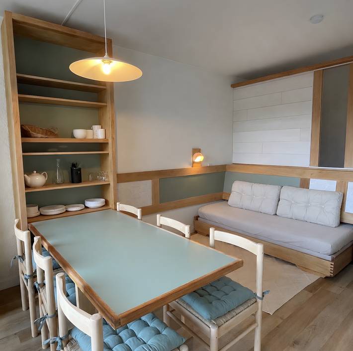 Apartamento entero, Apartamento '- Les 2 Alpes' con vistas a la montaña, piscina compartida y wifi in Mont-de-Lans, Les Deux Alpes