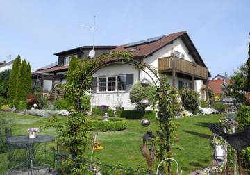 Ferienhaus für 5 Personen, mit Garten und Balkon, kinderfreundlich in Riedenburg