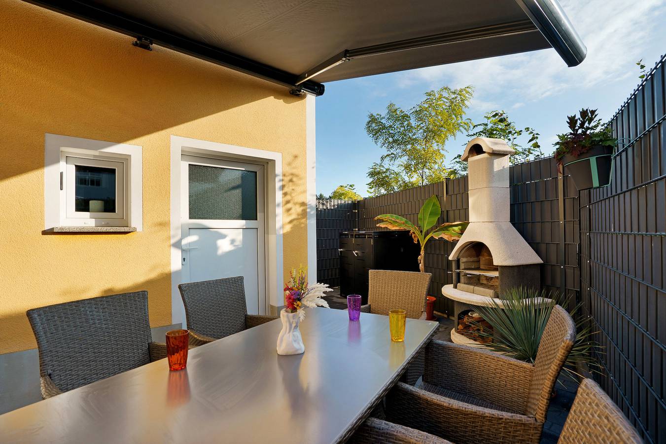 Appartamento intero, Appartamento 'Sophie' con terrazza privata, Wi-Fi e aria condizionata in Lauchhammer, Oberspreewald-Lausitz