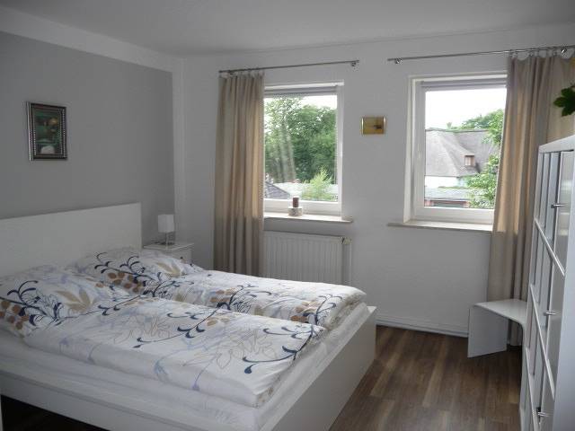 Ganze Ferienwohnung, Ferienwohnungen Wolter-Petersen - Ferienwohnung "Hein" -3-Räume in Husum Hafen, Husum