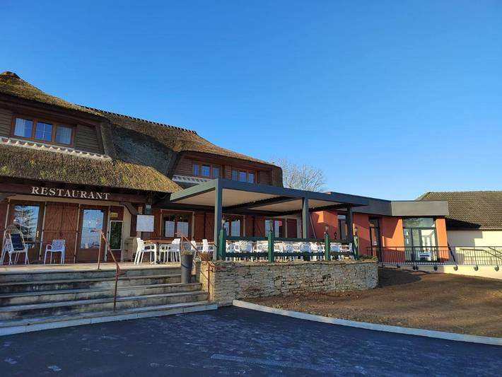 Hôtel pour 2 personnes, avec piscine ainsi que jardin et jacuzzi, animaux acceptés à Villegusien-le-Lac - 3