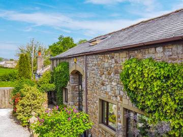 Cottage for 13 People in Forest of Bowland, Photo 2