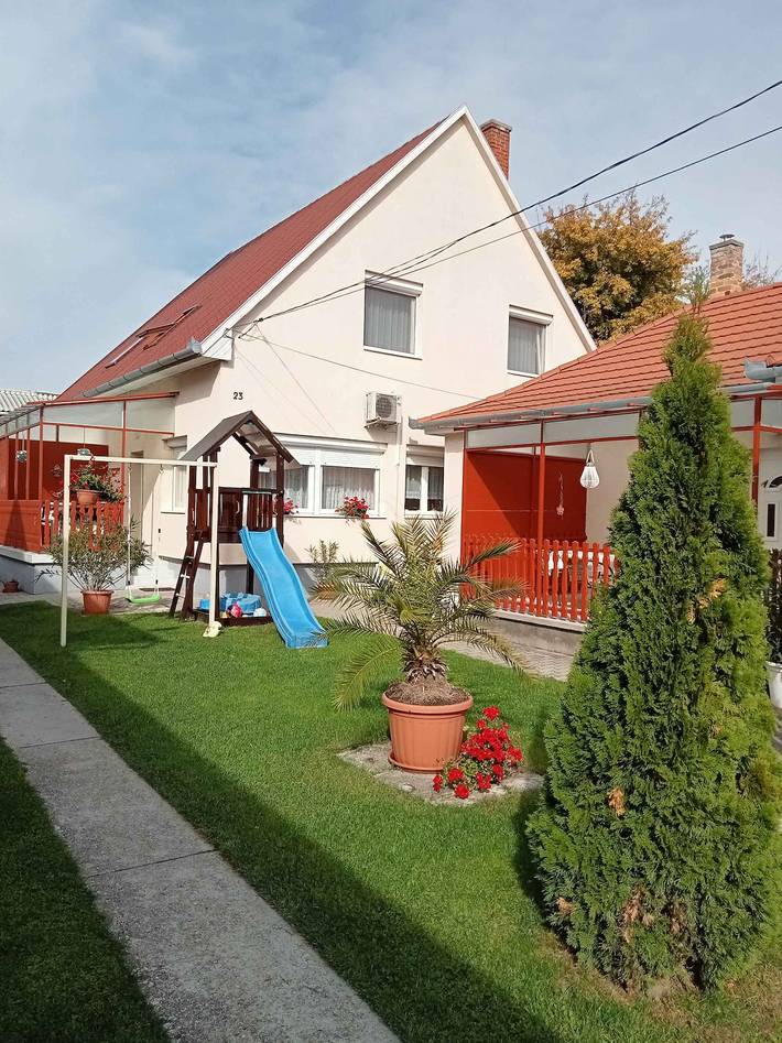 Ganze Ferienwohnung, Ferienwohnung in ruhiger Lage mit Klimaanlage in Siofok, Siófok und Umgebung