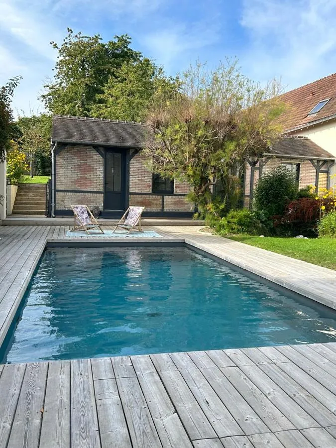 Apartamento de vacaciones para 4 personas, con jardín además de piscina y vistas - 1